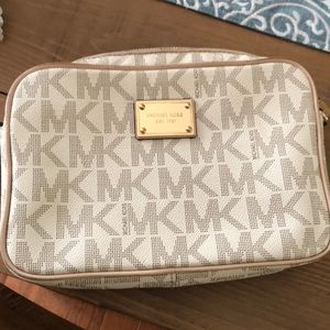 Michael Kors Crossbody